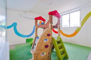 Comfy 1BR Centric Apt King Bed