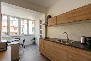 Live Napoli! Top Central Spacious Apartment La Casa Di Marina