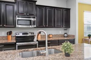 Near Parks Private Heated Pool Resort Access Games