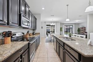 Near Parks Private Heated Pool Resort Access Games