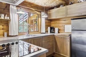 3608 Nexø - Turistvej 74