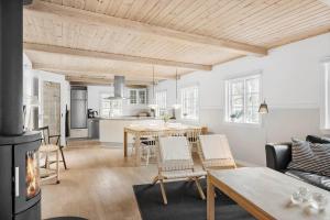 1430 Aakirkeby - Søhøjvej 6