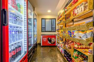 Charlie Poeta Drummond Jardins