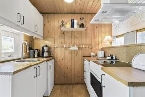 2631 Nexø - Fjælstaunijn 6