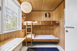 2631 Nexø - Fjælstaunijn 6