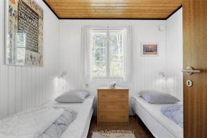 1308 Aakirkeby - Fyrreklyngen 5