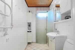 1308 Aakirkeby - Fyrreklyngen 5