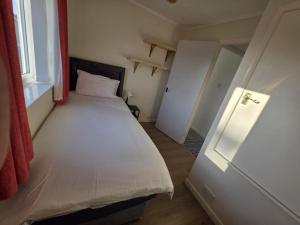 Lovely 3 Bedroom House 5 Minutes M6 or Carlisle