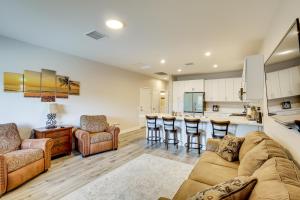 3 Mi to Lake Havasu Condo with Mountain and Lake View