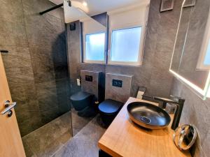 Cornelia 1 Ski-In-Out Stunning Views & Sleeps 8