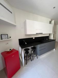Deluxe Studio