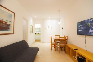 SUH Copacabana 130 Beach 2 bedrooms