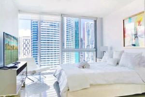 Luxury Living in Brickell - Stunning City Views