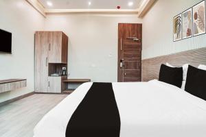 FabHotel Aman Paradise