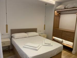 Piso a un lado de Gran Vía 2 habitaciones 2 baños