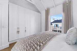 Modern Coastal Townhouse at The Majestic