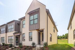 3 Mi to Ole Miss, New Build Inviting Townhome!