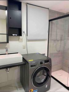 Apt 100m Av Paulista Estacionamento e Academia