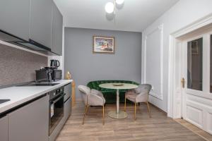 Trinoble Republicii - Comfort Apartment in Old Town