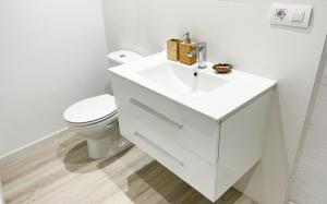 Refurbished Magic Loft Surf Beach Airport Included