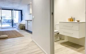 Refurbished Magic Loft Surf Beach Airport Included