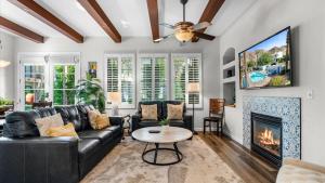 LV221 Luxurious Downstairs LV 2-Bed Lock-Off