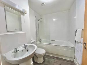 STAY LONGER, SAVE MORE- Sophisticated, Central City Stay