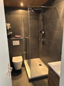 Ideally located apartment with view