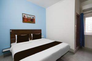 Collection O The RIO HOTEL JNTU Bus Stop