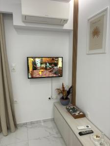 Project Georgiadi #1 - Modern Apartment in peaceful neighborhood - 15 mins from Loutra Pozar