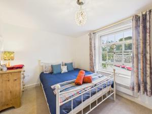 Penryn Quayside Apartment – 1-bed, Fully Equiped Waterside base