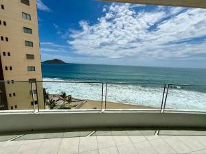 Park Royal 809 Vista al Mar