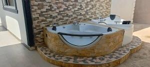 Heavenly ApHEARTment 2