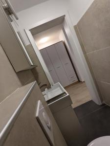 Yellow Pup in Maksimir