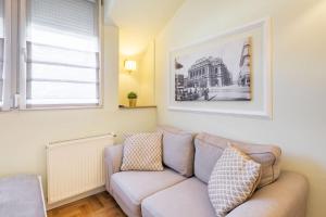 Chic Central Retreat - Modern Comfort