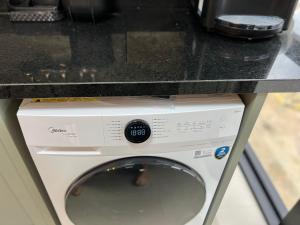 Lindo! Apto na praia de Palmas! AA03J