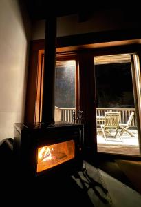 CabinC Private Fireplace, BBQ, Lake Saiko MtFuji