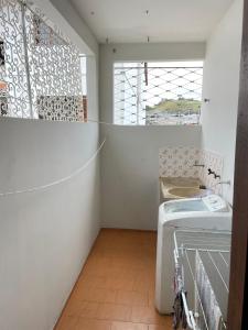 Quarto individual em casa na área nobre de Juiz de Fora