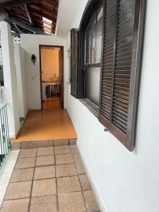 Quarto individual em casa na área nobre de Juiz de Fora