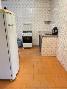 Quarto individual em casa na área nobre de Juiz de Fora