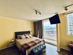 Departamento estudio en Macul hasta 3personas, a pasos del metro incluye estacionamiento