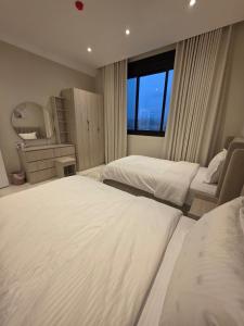 Luxury Apartment Two Bedrooms and Cinema Room
