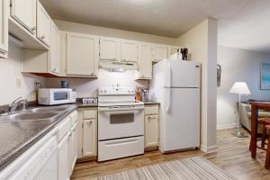 Spa on Port Royal Sound 2221