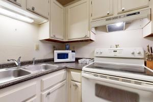 Spa on Port Royal Sound 2221