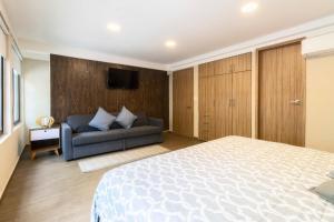 102 Centro 2Bdrm 2bath apt AC Rooftop