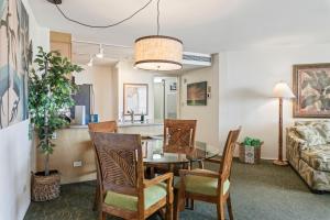 Kaanapali Shores 405- Oceanview 1 bedroom Resort condo, AC, and amenities!