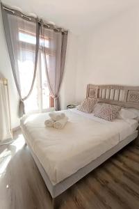 Large studio avec terrasse