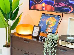 Prime BGC 1BR Near Grand Hyatt & Malls #upt215e