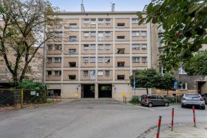 Sereno Vista Apartment by BookingHost