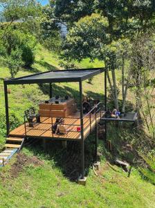 Cabaña con Jacuzzi cerca al Peñol